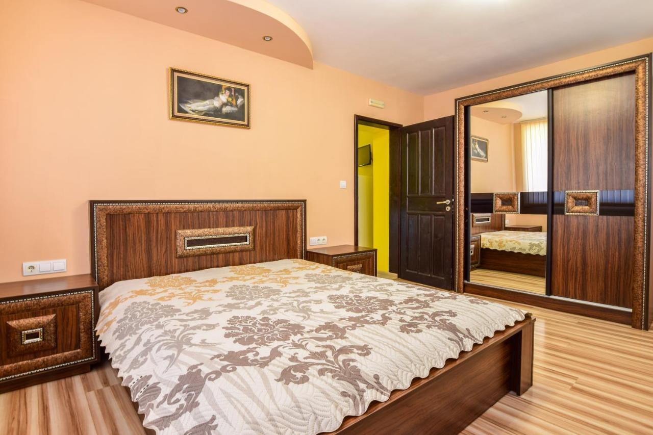 Mariana Apartment Pavel Banya Buitenkant foto