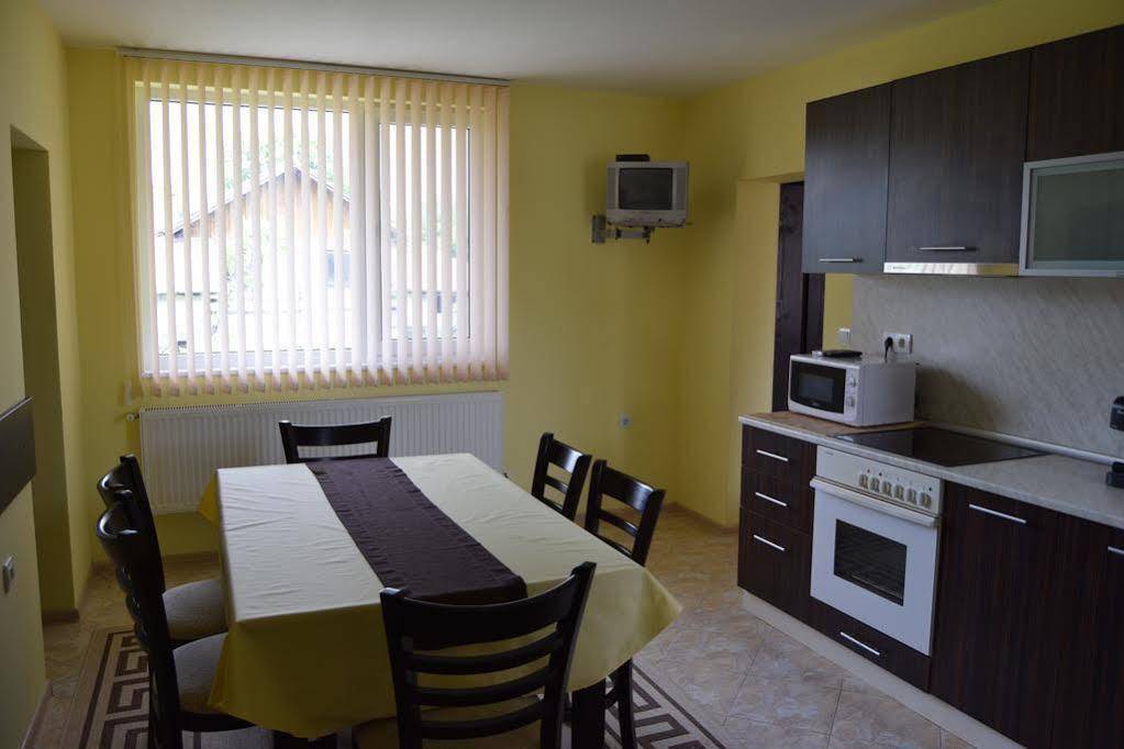 Mariana Apartment Pavel Banya Buitenkant foto