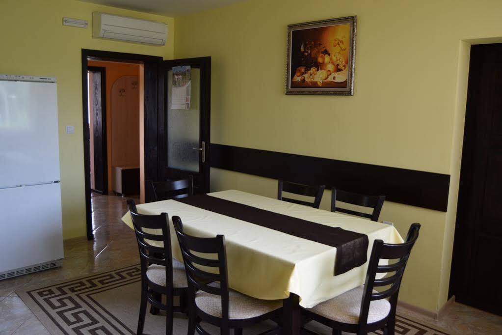 Mariana Apartment Pavel Banya Buitenkant foto